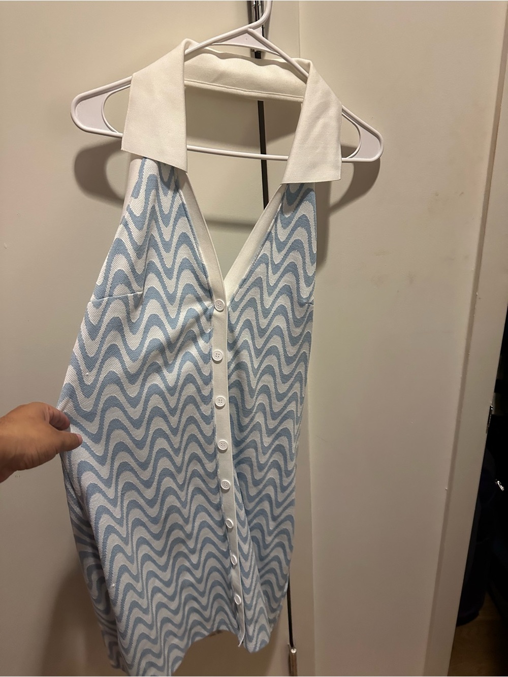 🆕 H&M Light Blue and White Wave Print Sleeveless Halter Dress